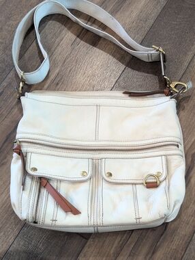Fossil Vintage Morgan Traveler  Ecrue  Cowhide Adj Crossbody Bag